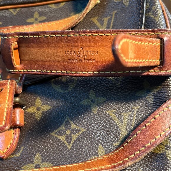 Authentic Louis Vuitton Jeune Fille Monogram Cross Body Bag - Picture 9 of 12